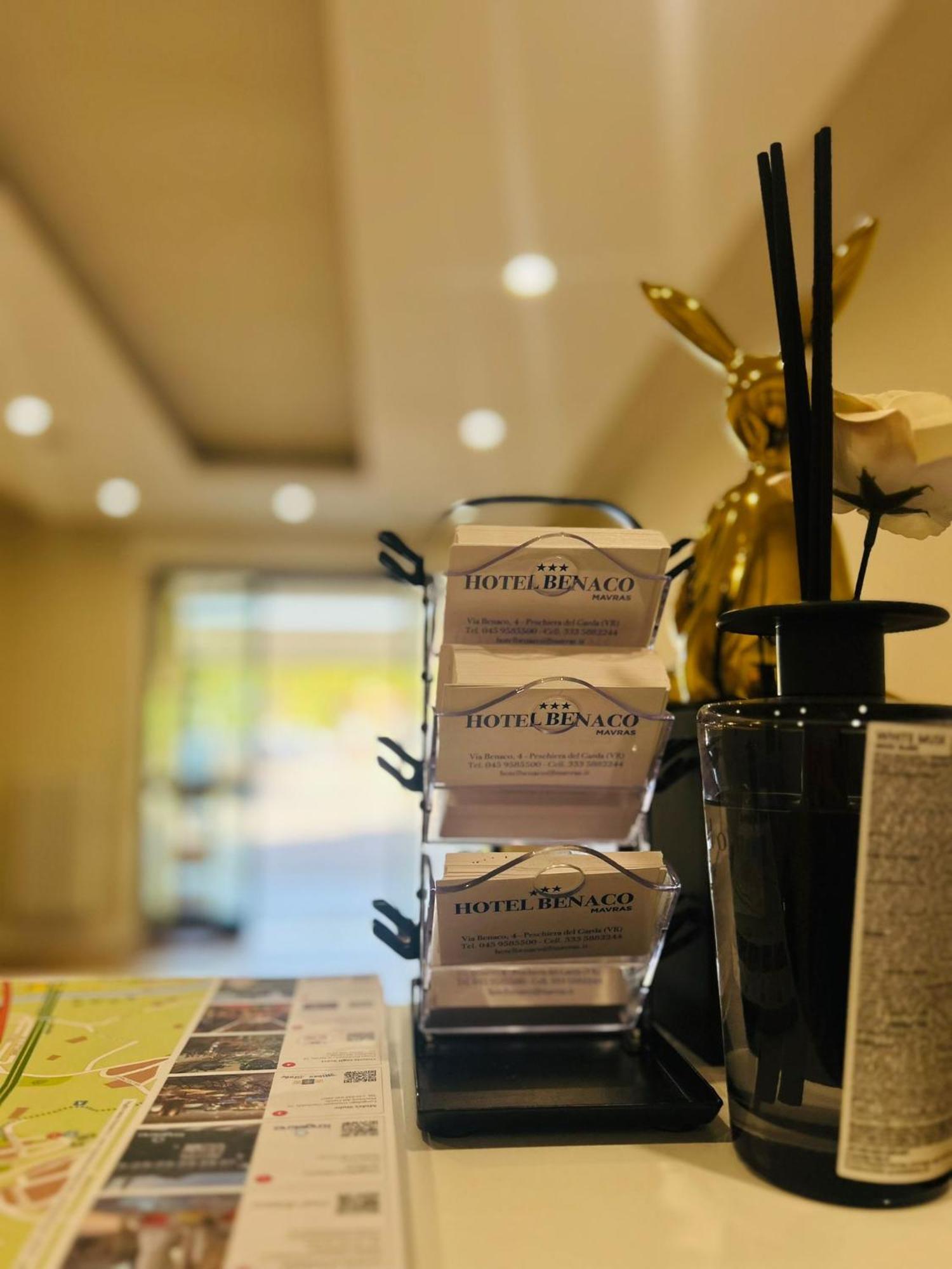 Hotel Benaco Mavras ペスキエーラ・デル・ガルダ エクステリア 写真